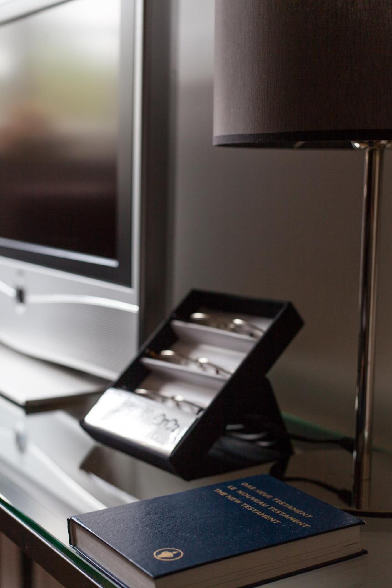 Hotel Zur Linde Dein Self Check In Michendorf Exteriör bild