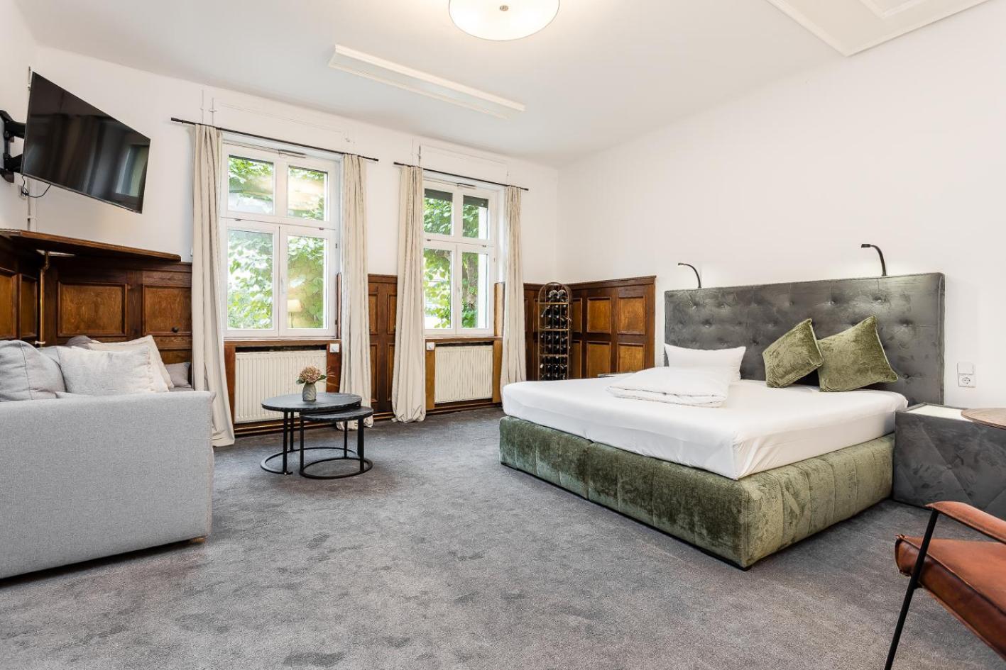 Hotel Zur Linde Dein Self Check In Michendorf Exteriör bild